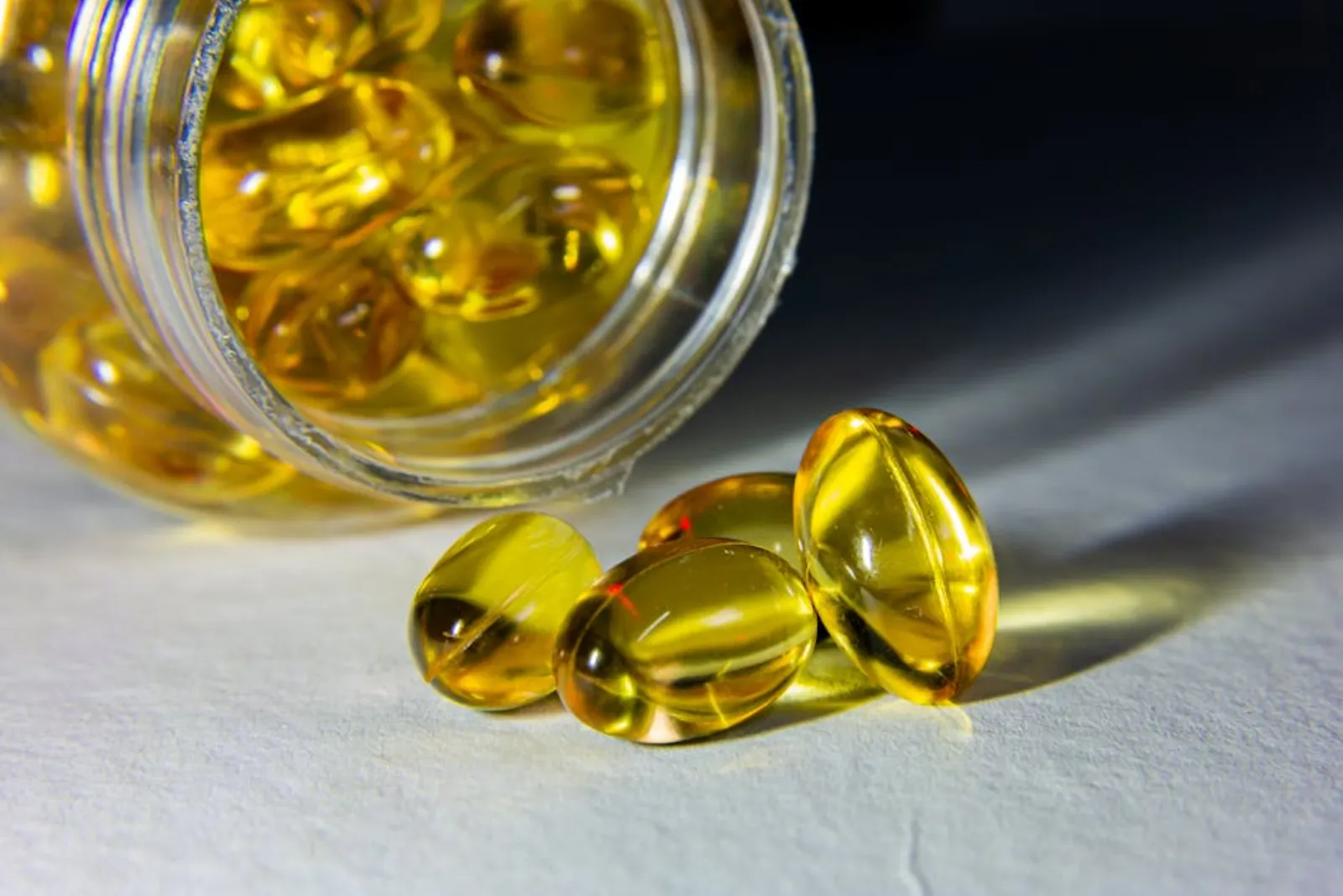C-vitamin vs Retinol 2026: vilket ska du välja? Guide