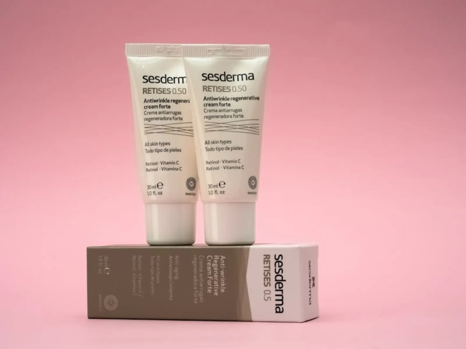 Niacinamid vs Retinol 2026, vilken aktiv passar dig?