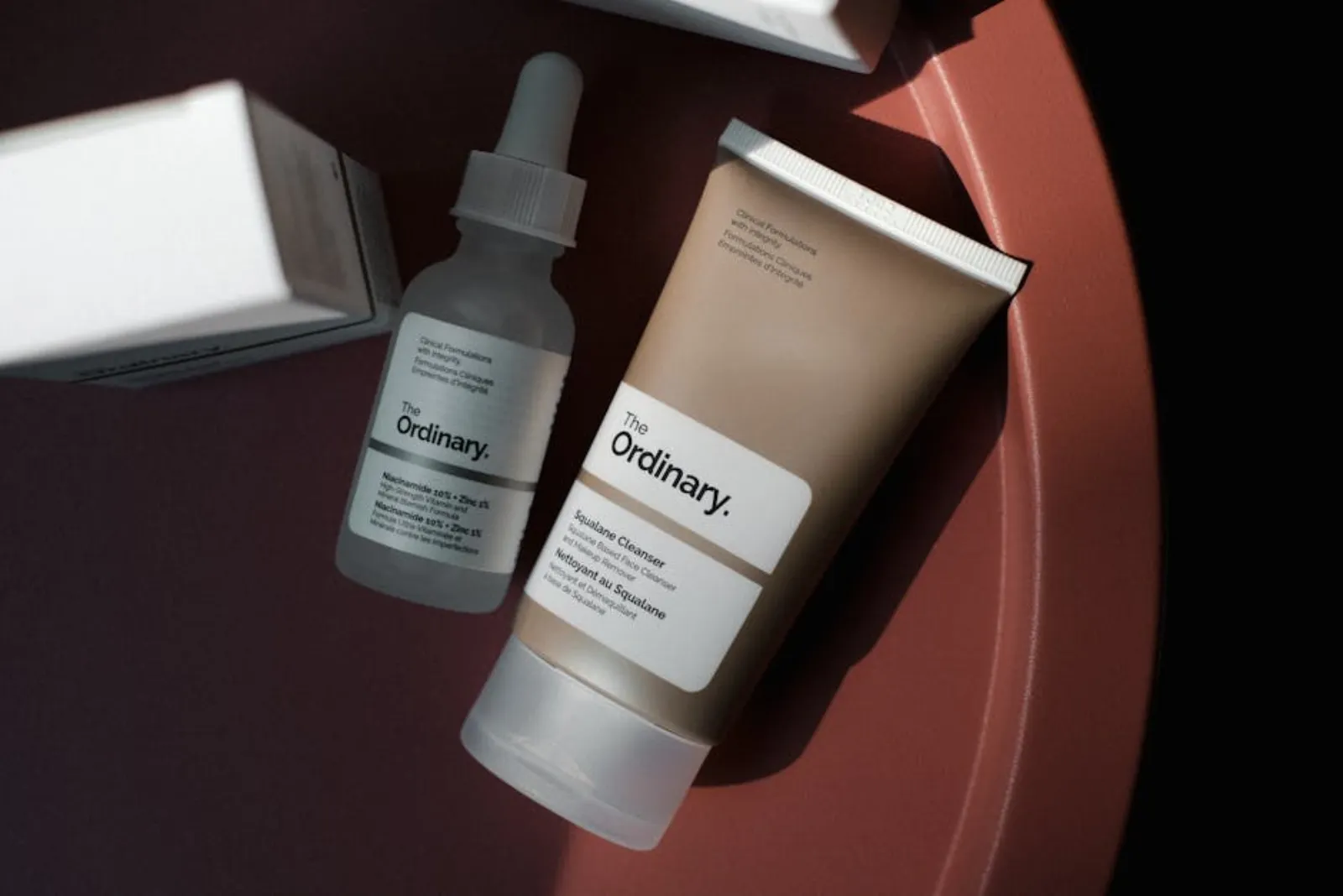 The Ordinary vs CeraVe 2026, aktiva vs barriärvård