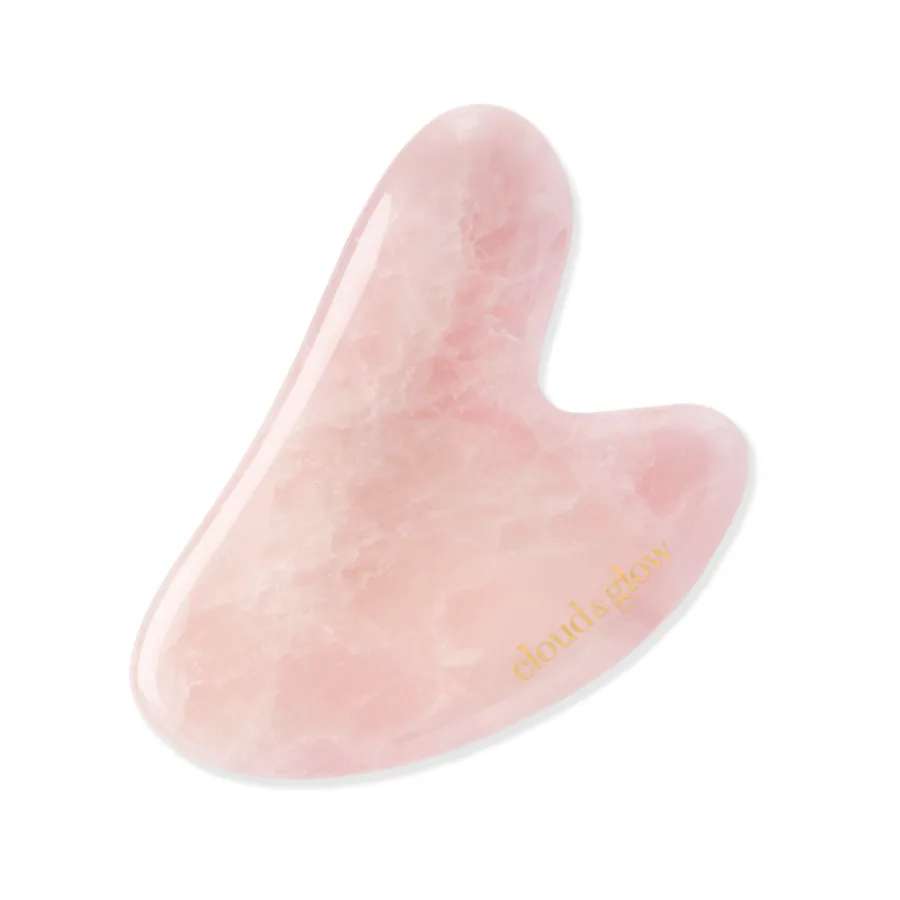 Cloud & Glow Rose Quartz Gua Sha, hjärtformad sten i rosa rosenkvarts